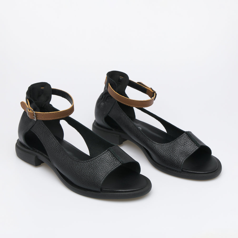 Lana Flat Sandals