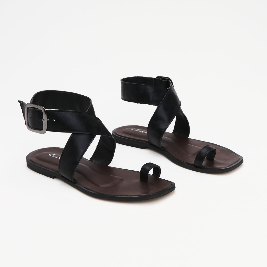 Lívia Flat Sandals