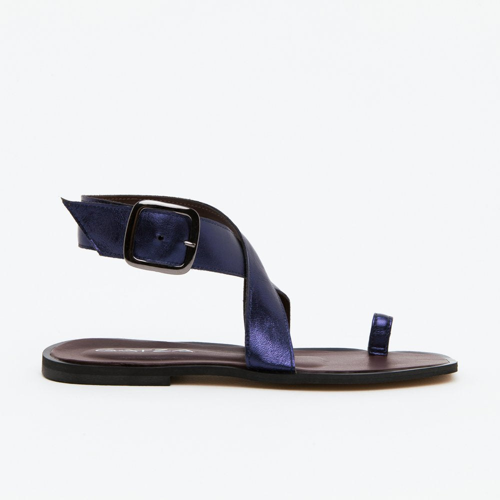 Lívia Flat Sandals