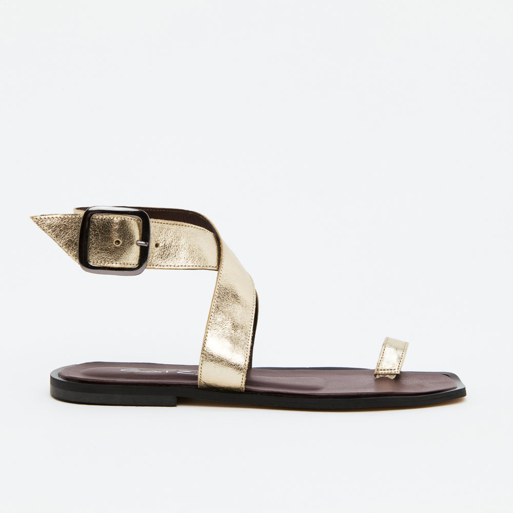 Lívia Flat Sandals