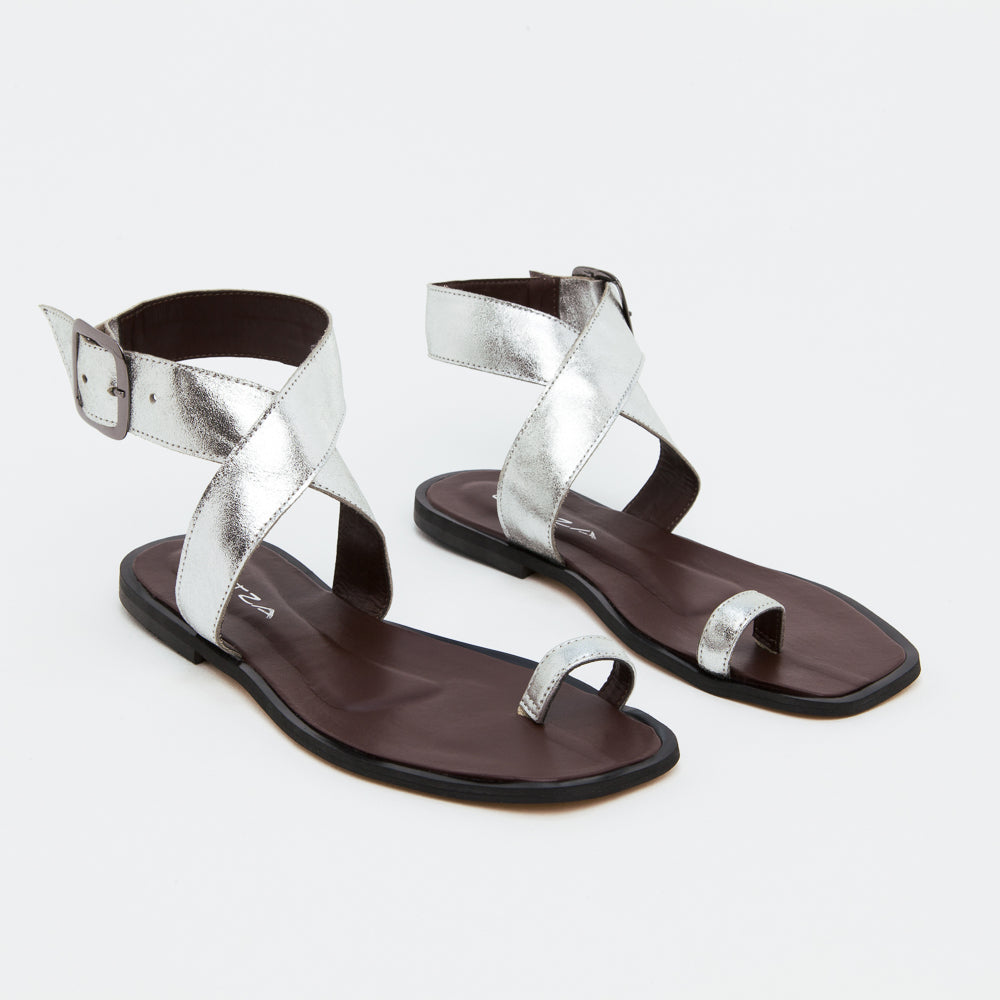 Lívia Flat Sandals