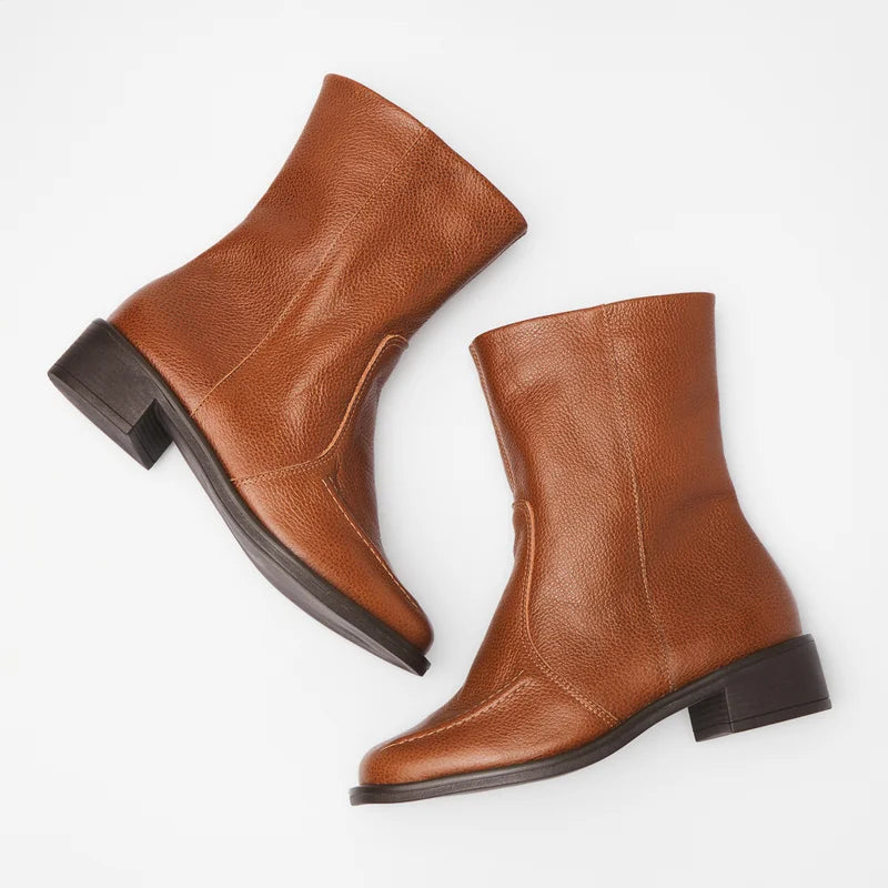 Stitch Detail Boot - Caramel