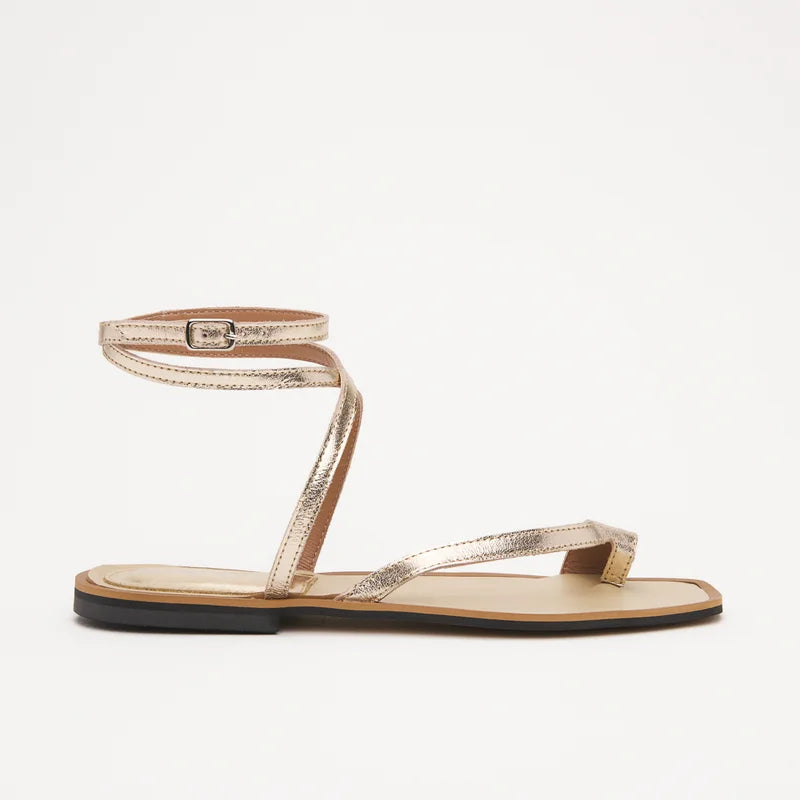 Luna Flat Sandal - Black