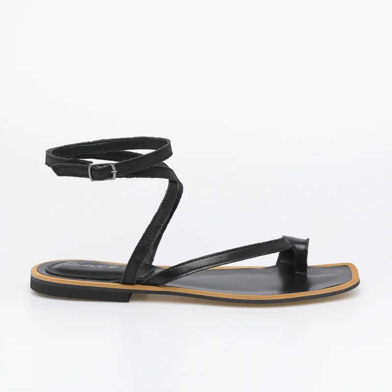 Luna Flat Sandal - Black