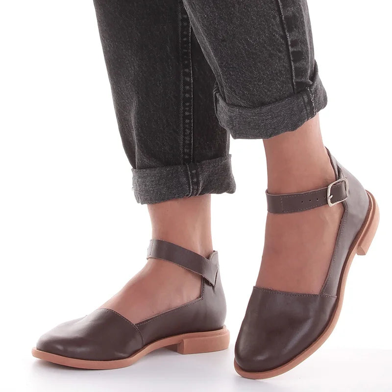 Buckle Flat - Coffee