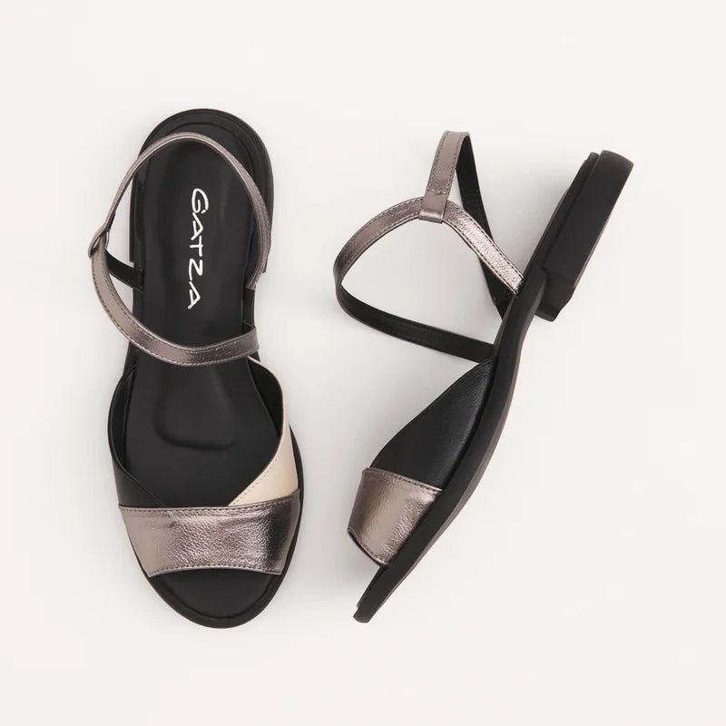 Mavie Flat - Black