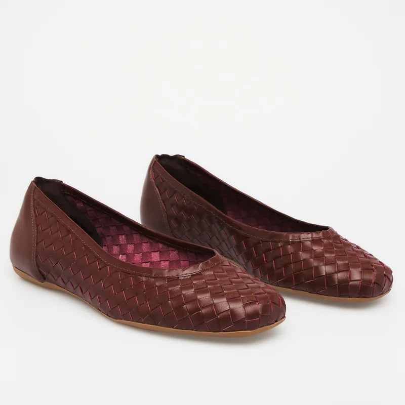 Tressê Leather Flat - Burgundy