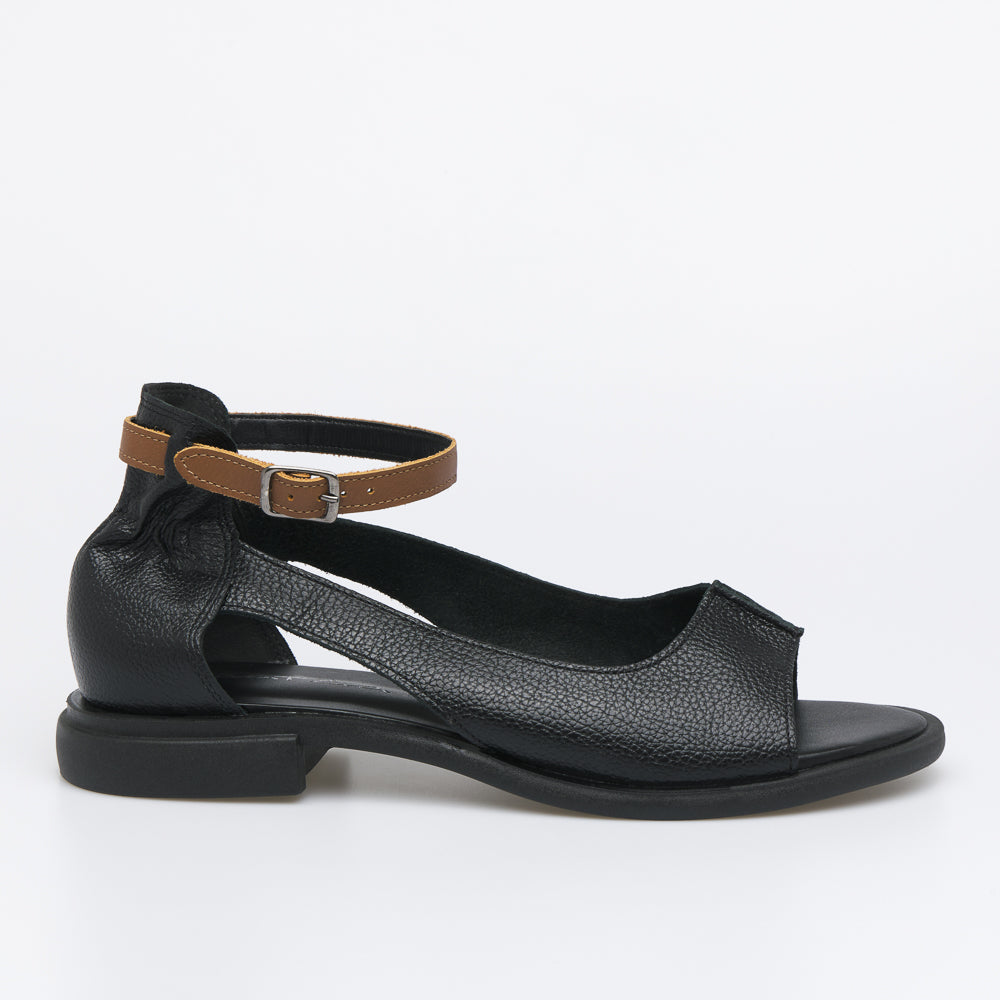 Lana Flat Sandals