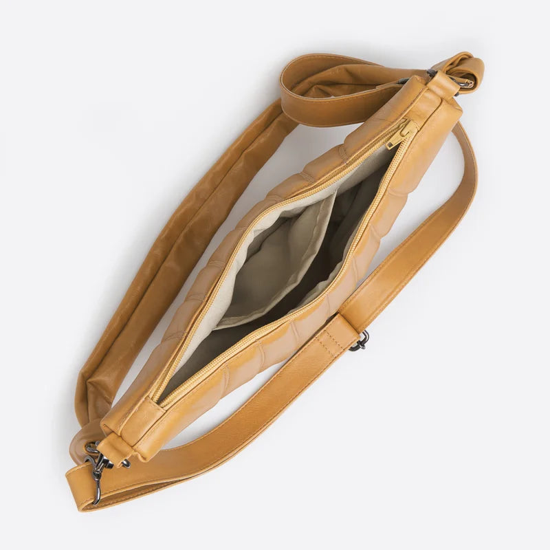 Leather Concha Bag - Beige