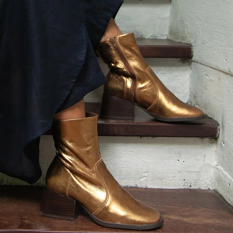 Adria Boot - Old Gold