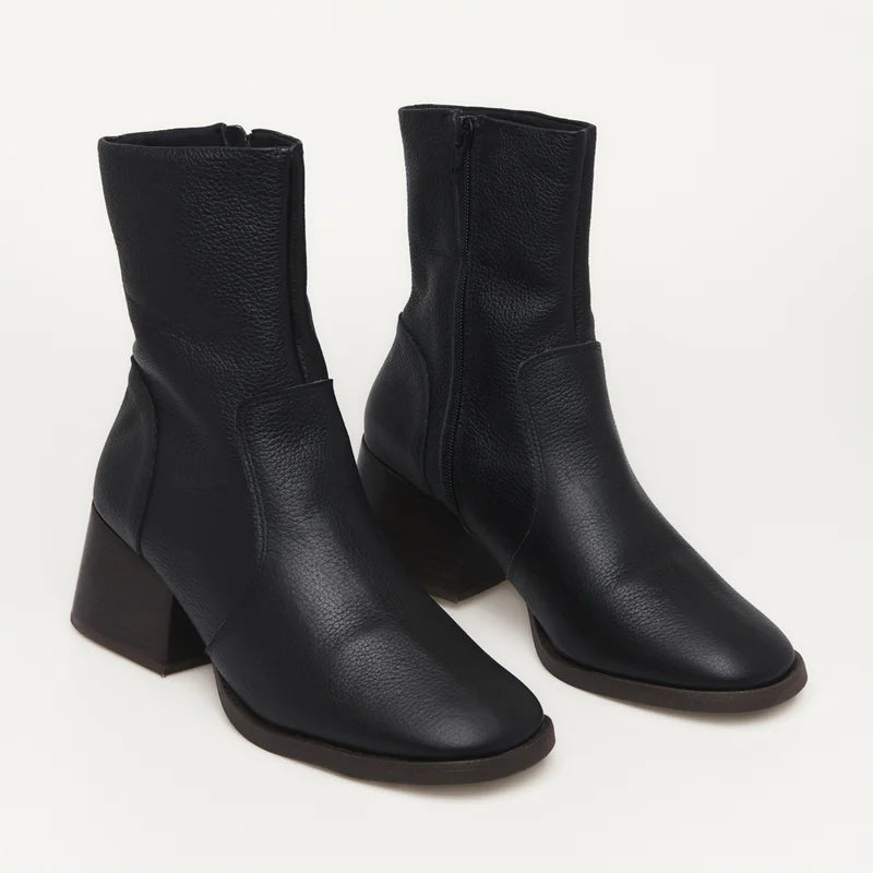 Adria Boot  - Black
