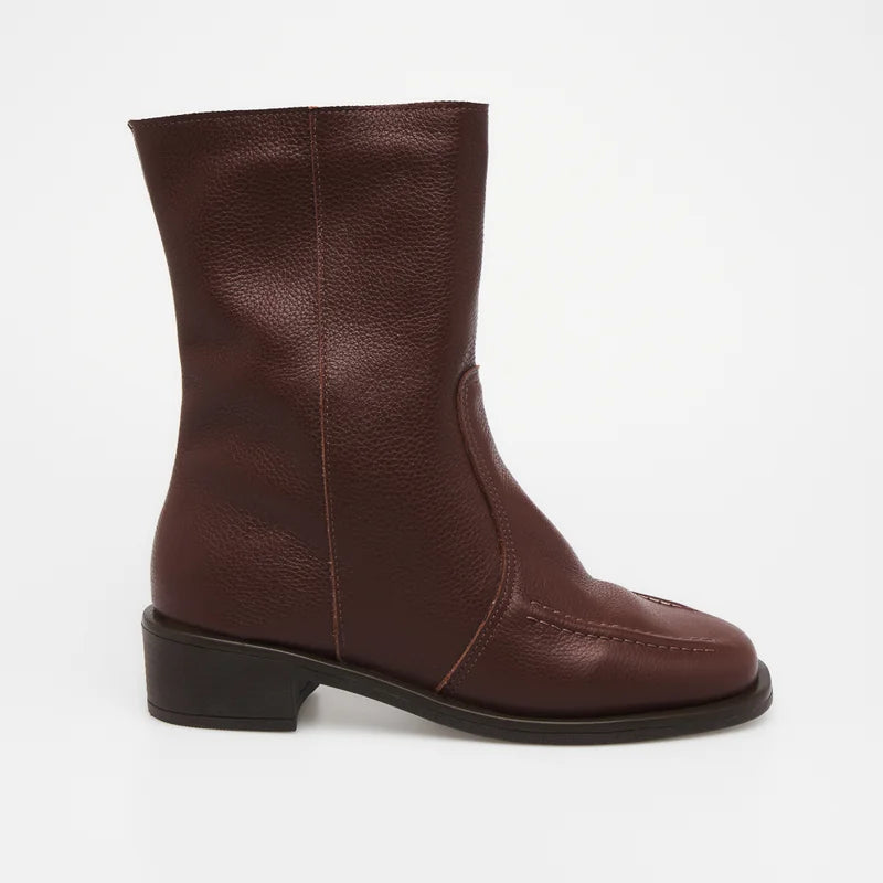 Stitch Detail Boot - Brown