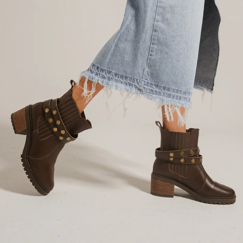 Tássia Leather Boot - Coffee