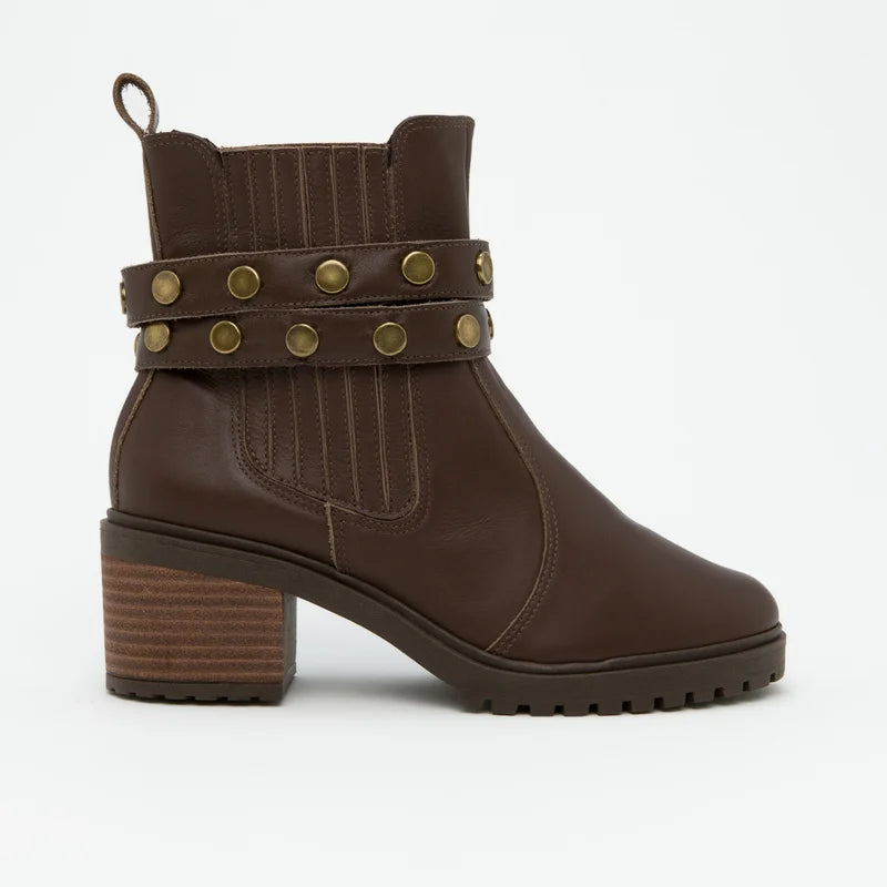 Tássia Leather Boot - Coffee