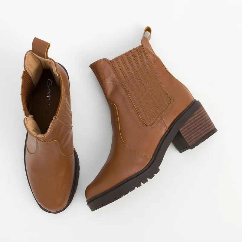 Tássia Leather Boot - Caramel