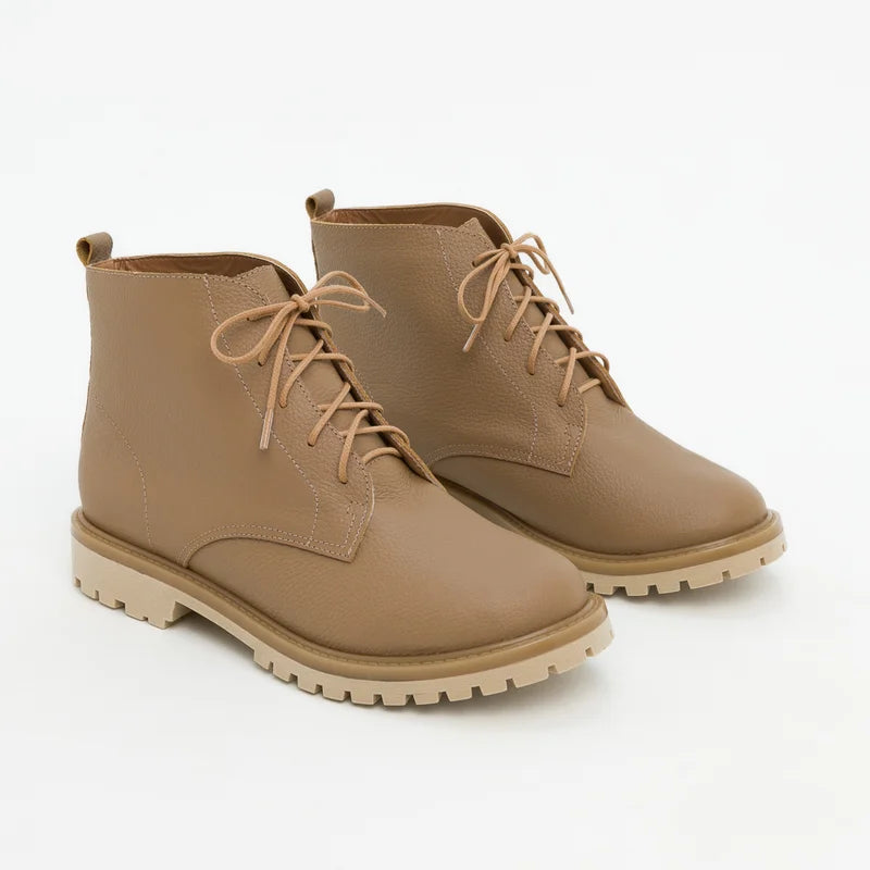 Dafne Combat Boot - Sieno