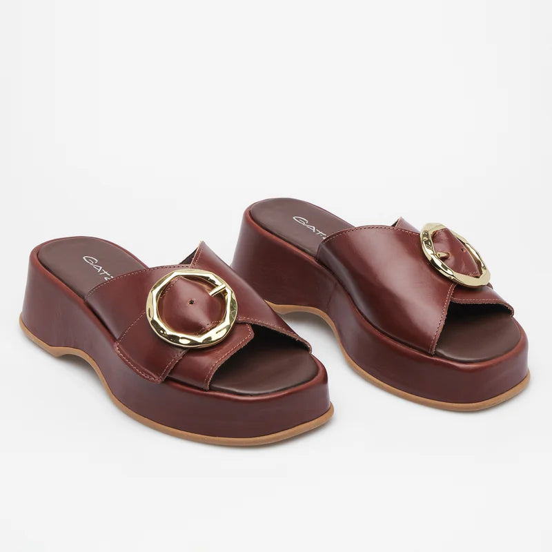 flat leather buckle sandal - Burgundy