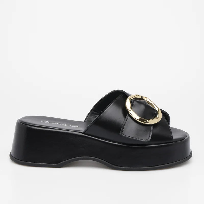 flat leather buckle sandal - Black