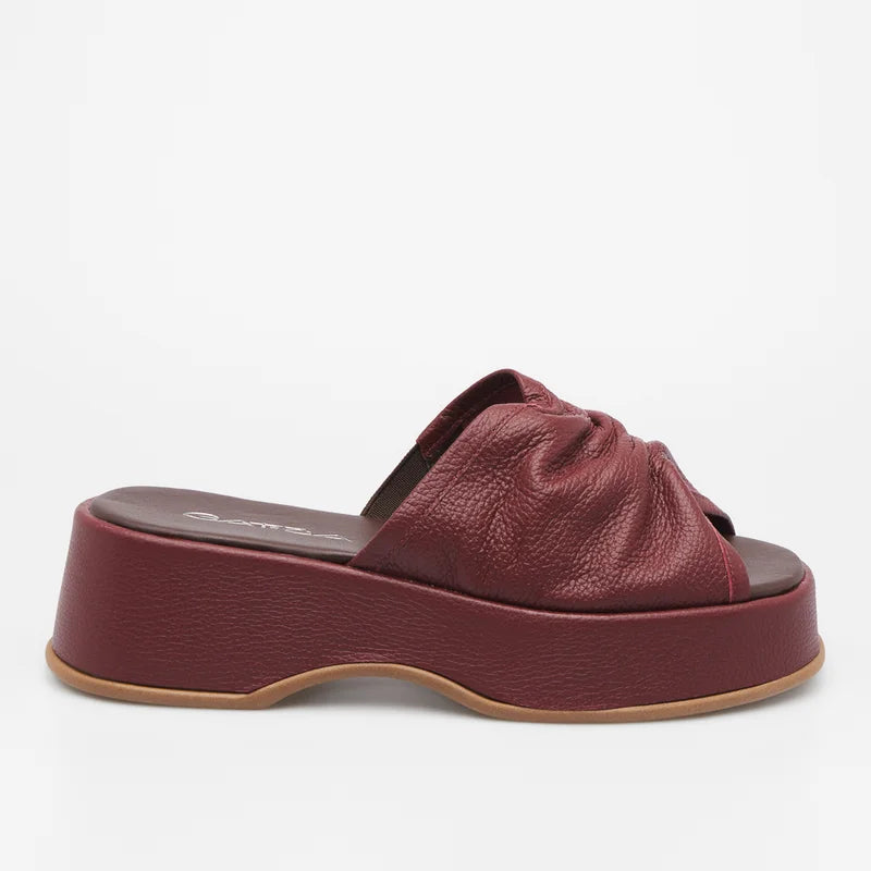 Wavy Flat Sandal - Burgundy