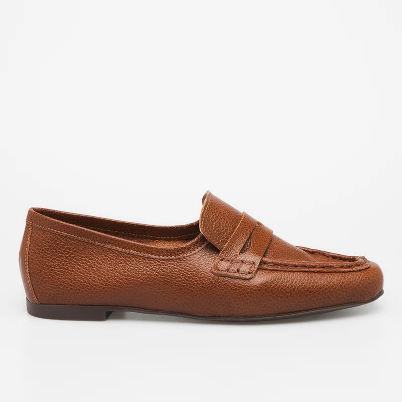 Classic Leather Loafer - Caramel