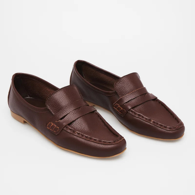 Classic Leather Loafer - Brown