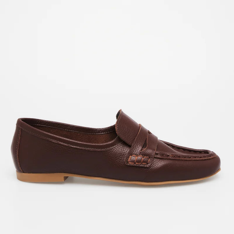 Classic Leather Loafer - Brown