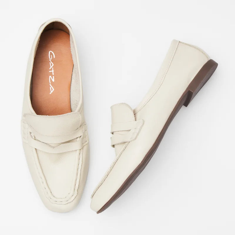 Classic Leather Loafer - Off-White