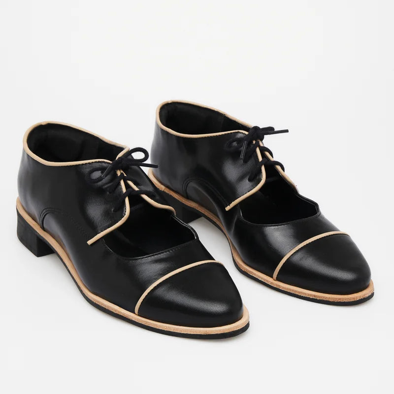Cut-Out Shoe - Black