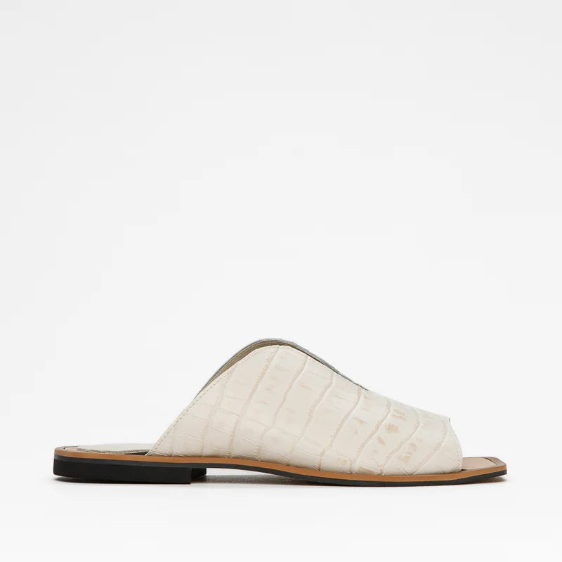 Leather V-Cut Flat Sandal - Off-White
