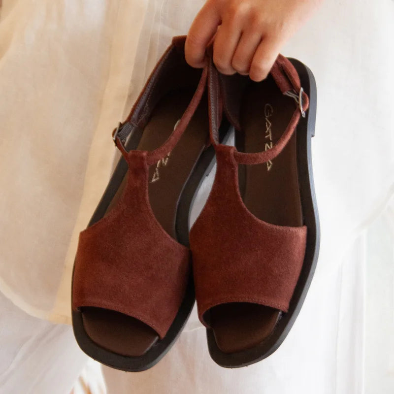 Selena Flat Sandal - Brown