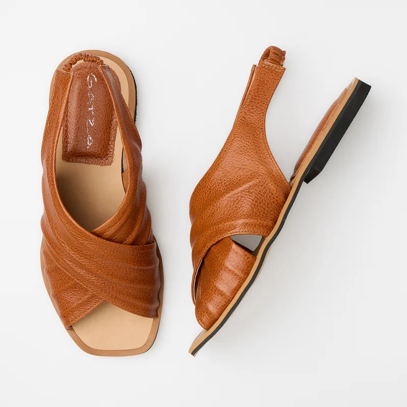 Soft X Flat Sandal - Caramel