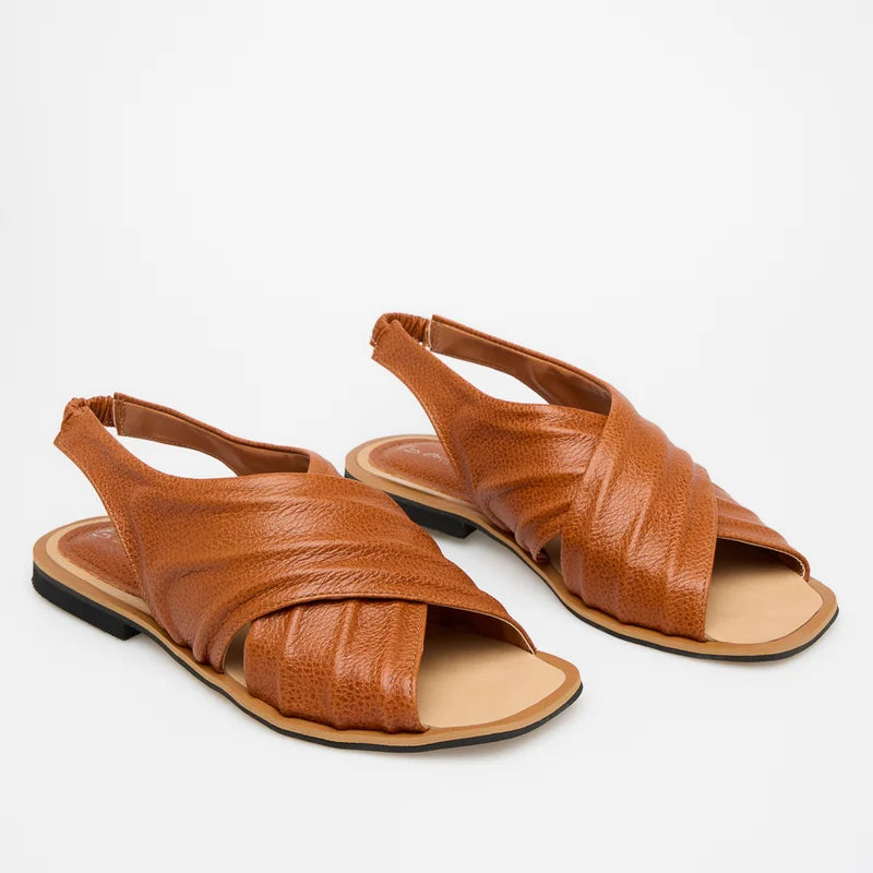 Soft X Flat Sandal - Caramel