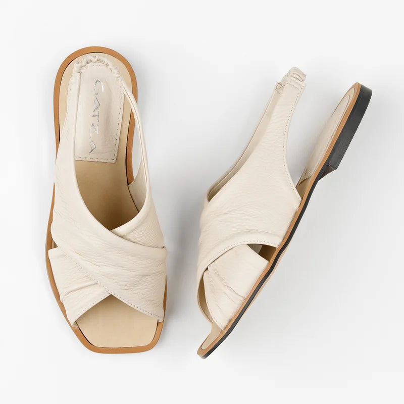 Soft X Flat Sandal - Off White