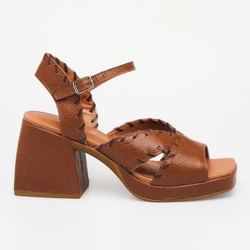Amantra Leather Sandal - Caramel