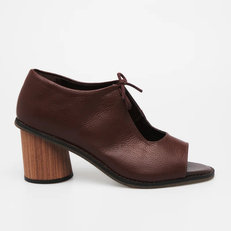 Amarril Leather Sandal - Brown