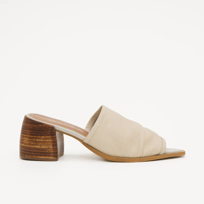 Josie Leather Sandal - Off-White