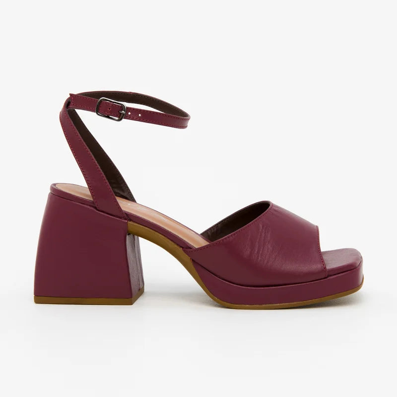 Lari Sandal - Burgundy