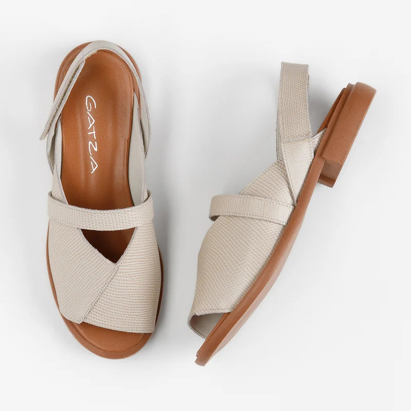 Amanda Flat - Off-White
