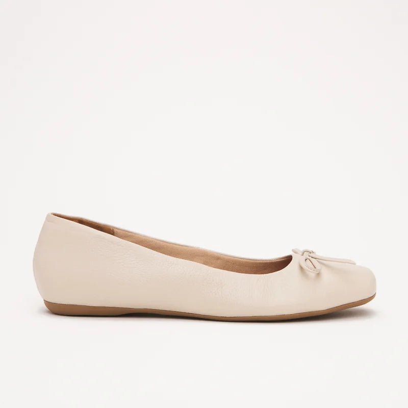 Cecília Flat - Off-White