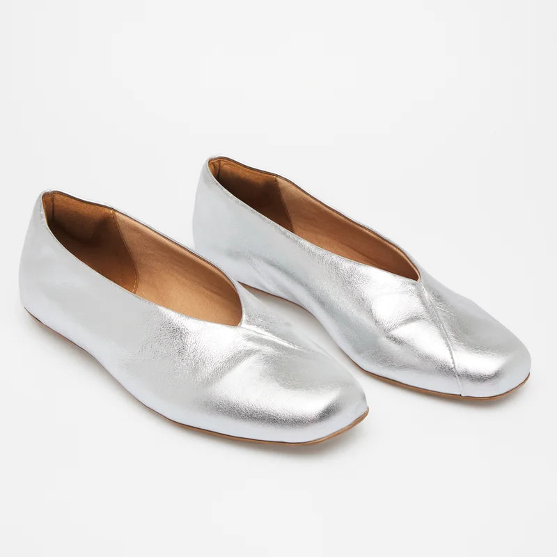 Envelope Leather Flat - Silver