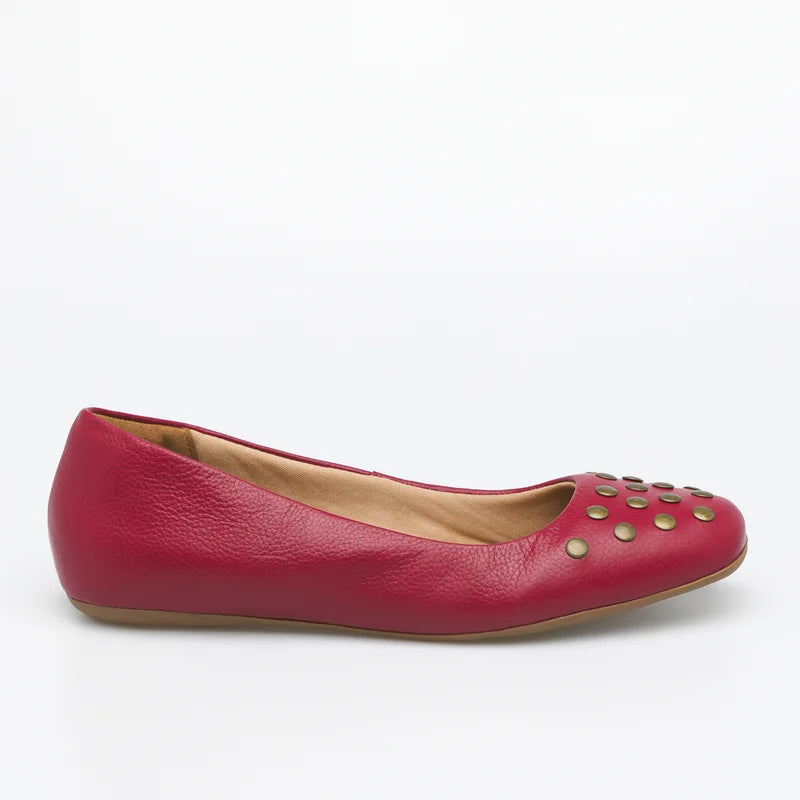 Tachas Leather Flat- Cherry