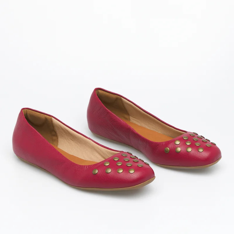 Tachas Leather Flat- Cherry