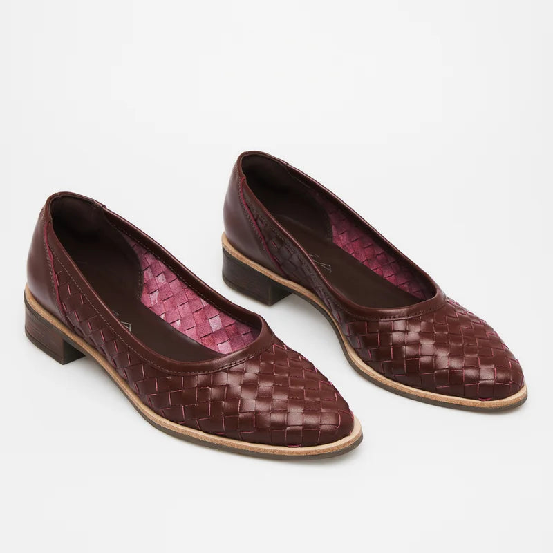 Braided Casual Shoes - Burgundy
