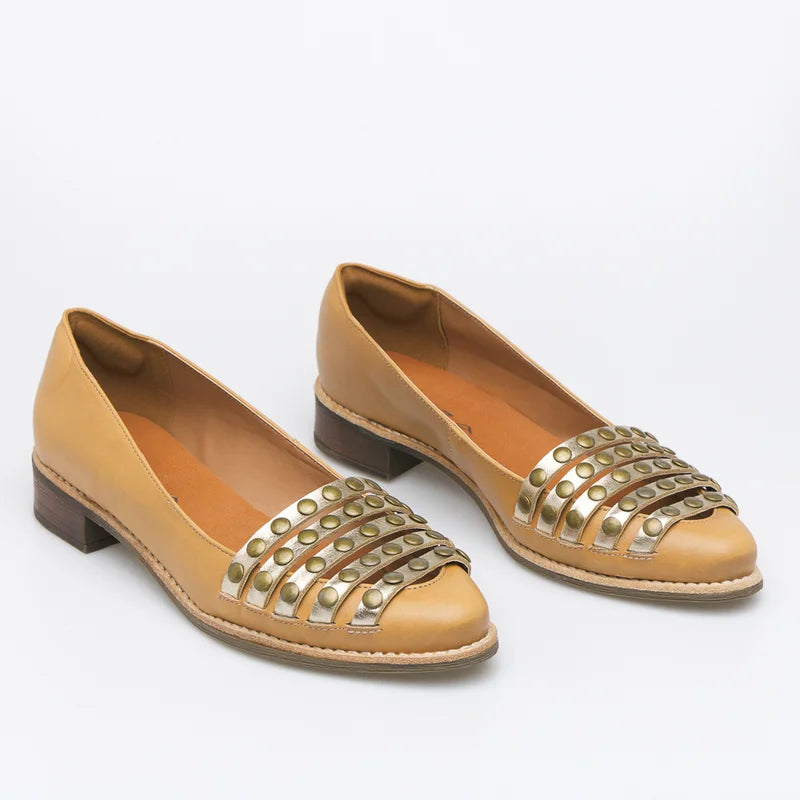 Clarice Leather Shoe - Beige