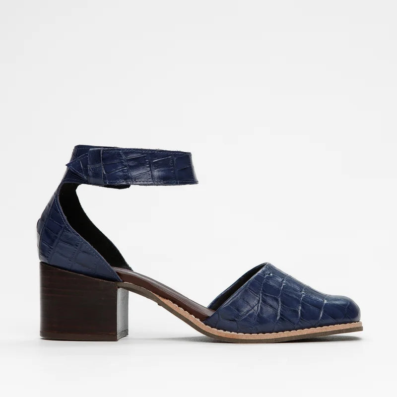 Nina Leather Shoe - Blue