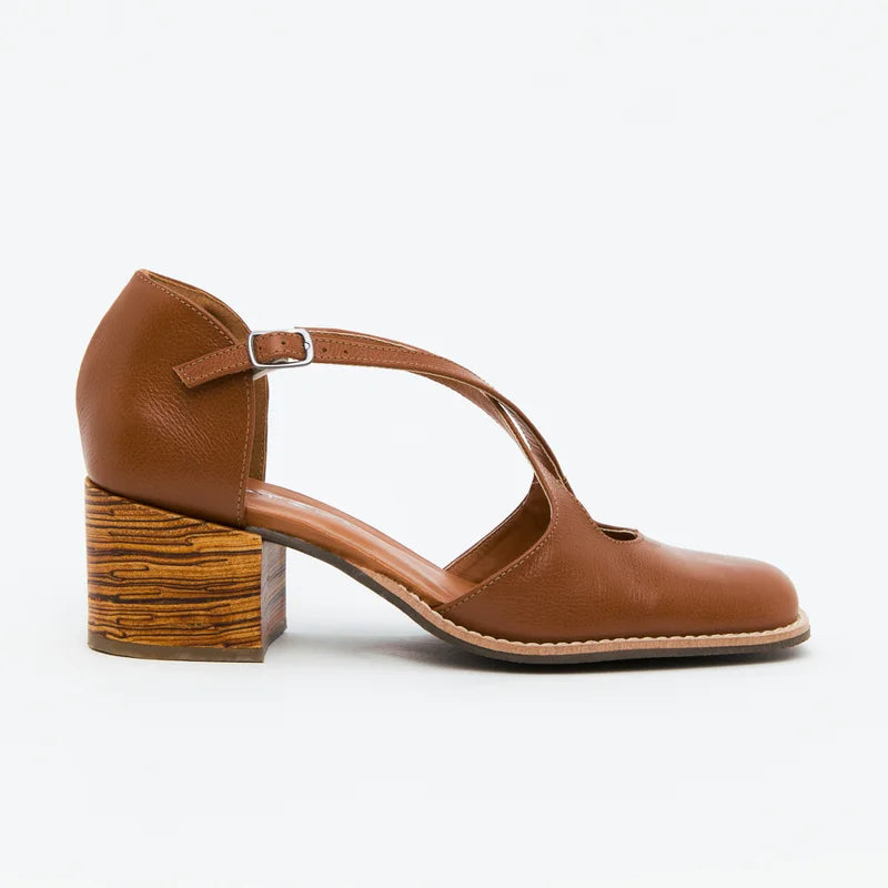 Paula Caramel Leather Pumps